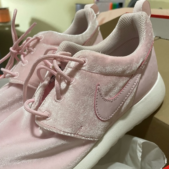 Nike Roshe One Womens Arctic Pink - Picture 5 of 6